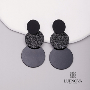 Aretes de triple círculo negro