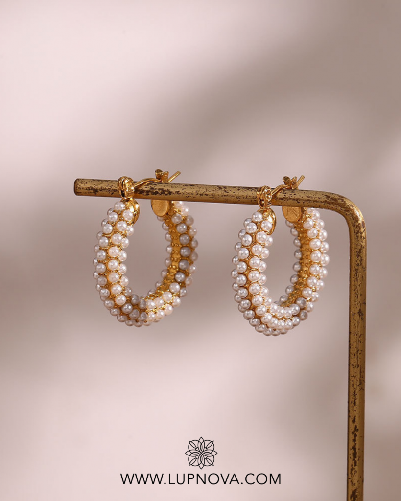 Argollas con mini perlas